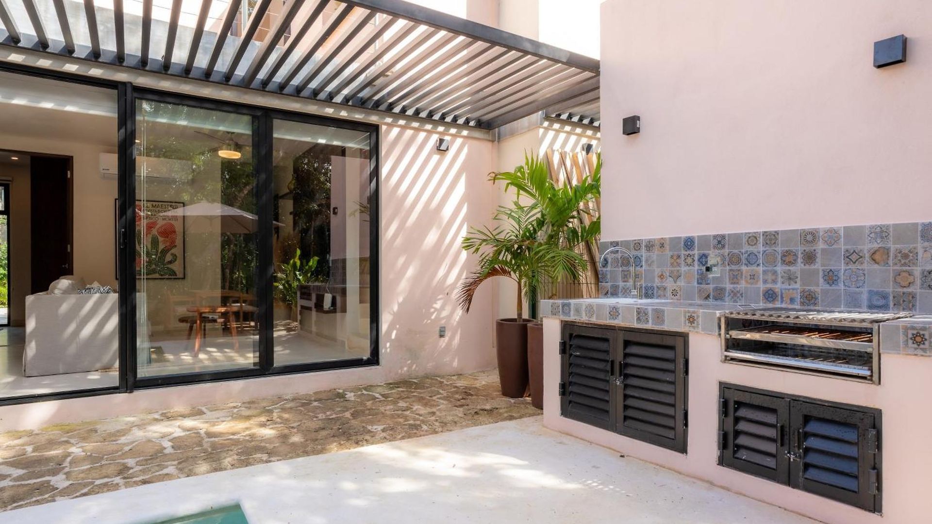The Hibiscus House Tulum