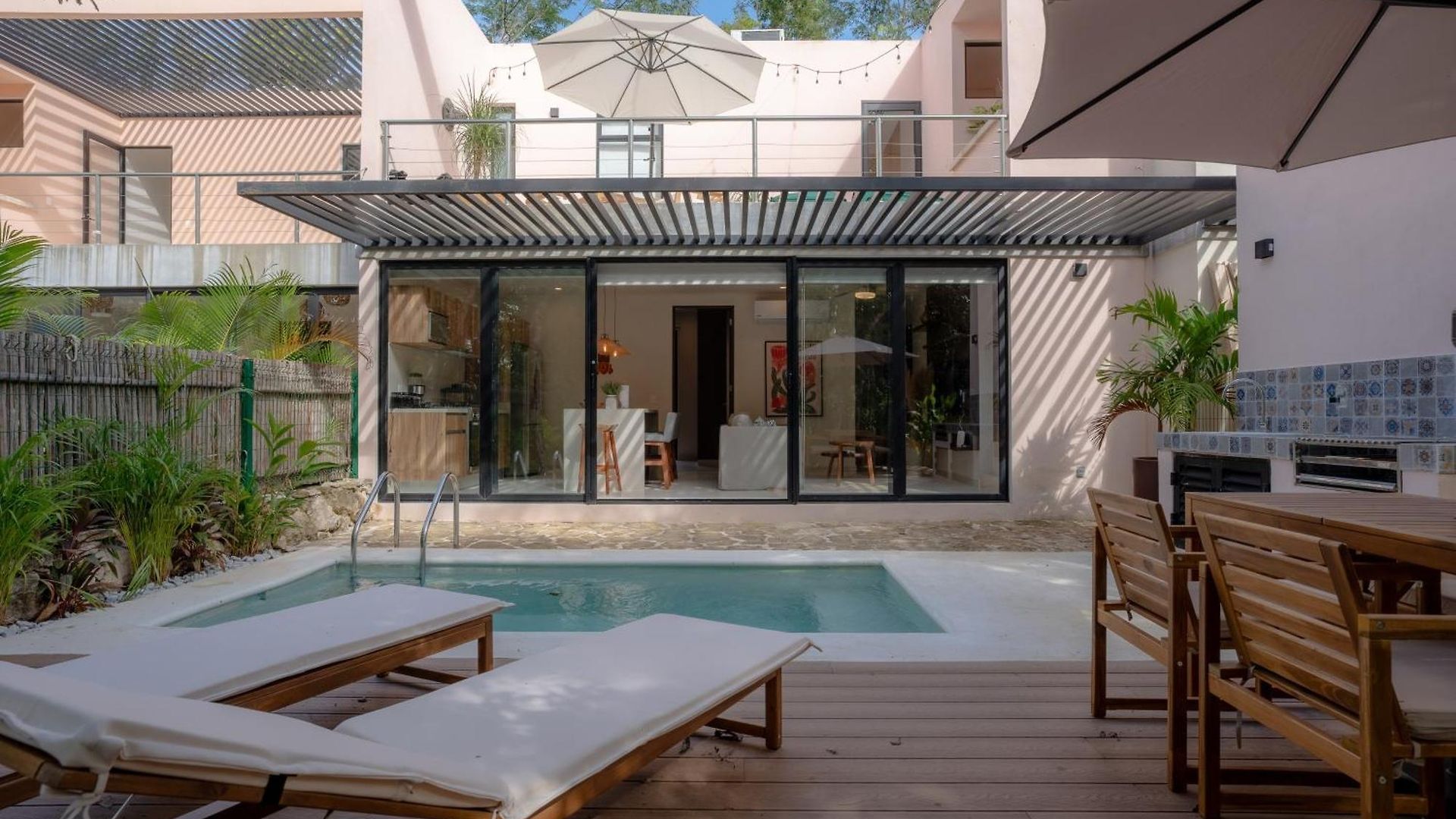 The Hibiscus House Holiday home