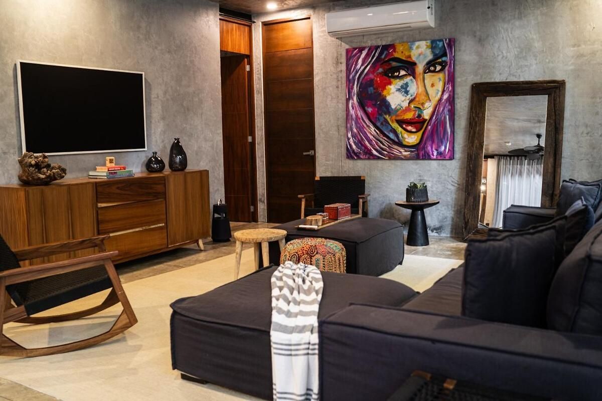 Spacious Luxury Villa, 3 Private Pools + Rooftop