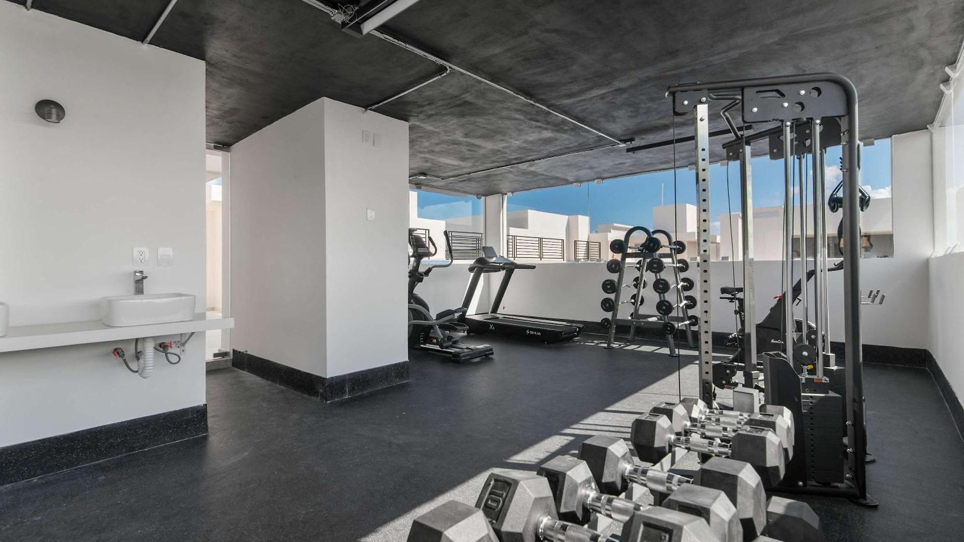 Aldea Zama Luxury 2-br With Pool & Gym Apartment