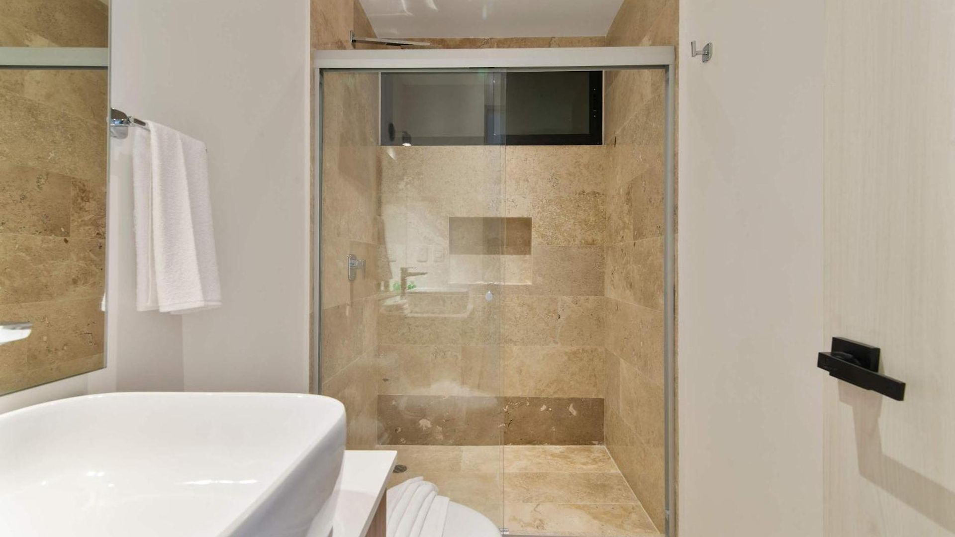 Aldea Zama Luxury 2-br With Pool & Gym Apartment *
