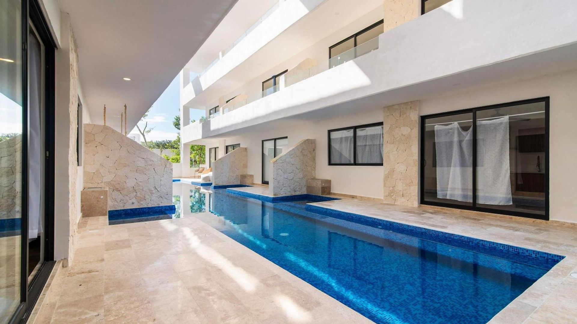 Aldea Zama Luxury 2-br With Pool & Gym Apartment