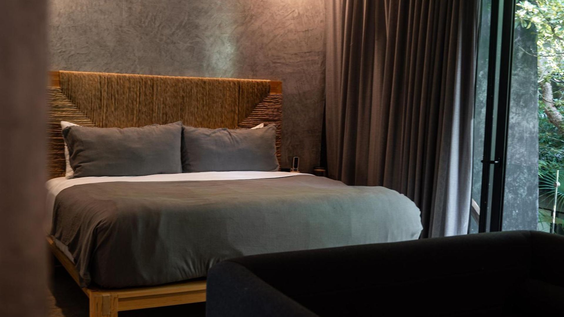 Villa Design Luxury Duo Villas, 24 Pax, 5 Pools & 2 Rooftops, Bbq, Near Tulum