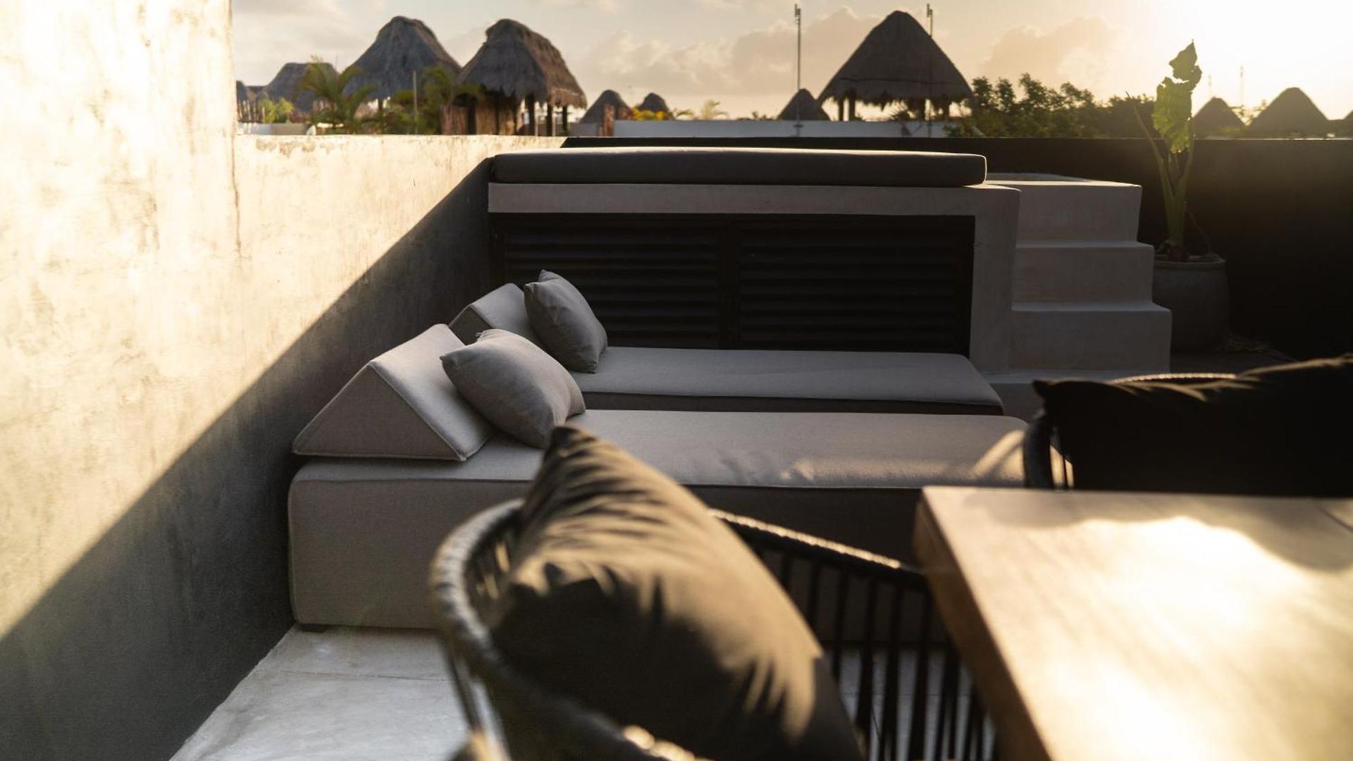 Design Luxury 12br Trio Villas, 6 Private Pools & 3 Rooftops, 32 Pax, Near Villa Tulum
