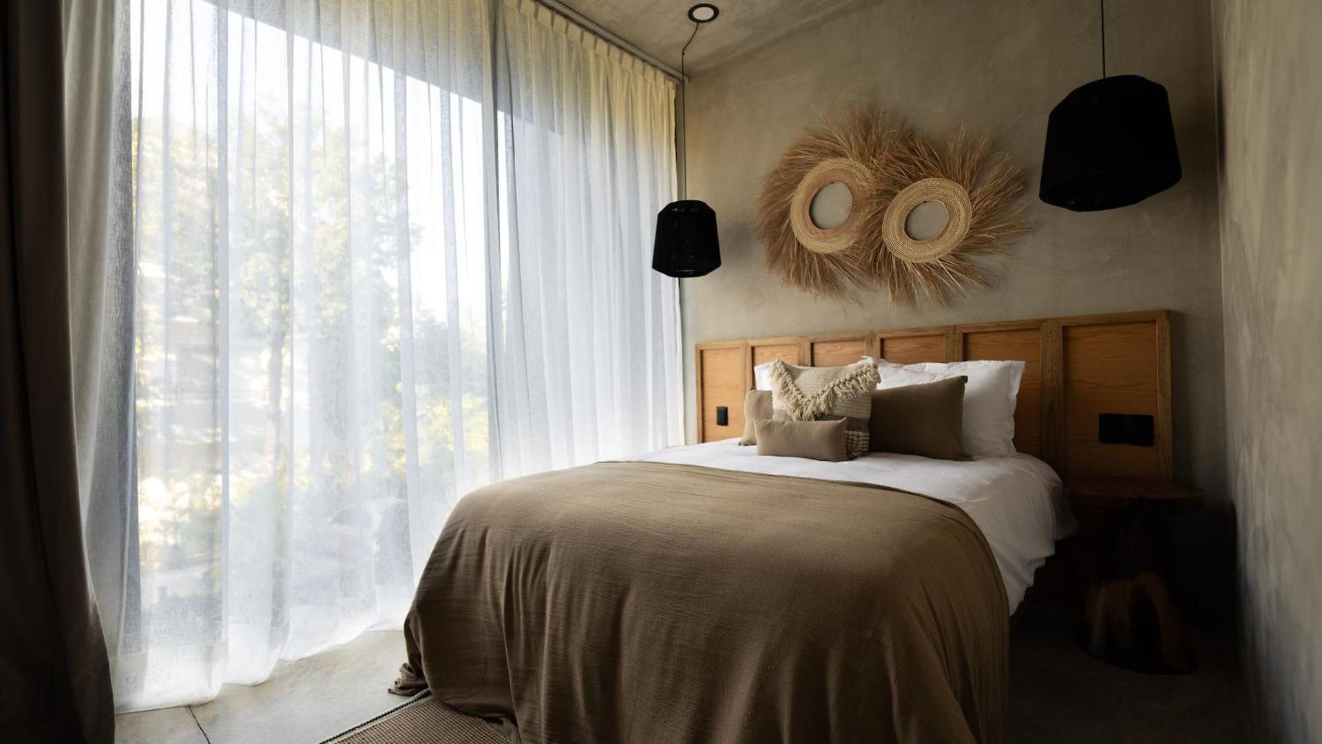 Design Luxury 12br Trio Villas, 6 Private Pools & 3 Rooftops, 32 Pax, Near *