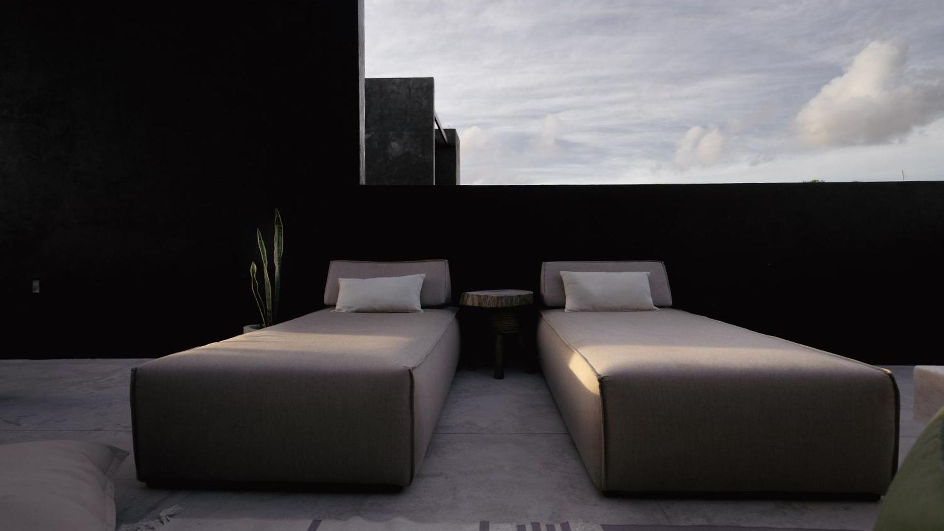 Design Luxury 12br Trio Villas, 6 Private Pools & 3 Rooftops, 32 Pax, Near Tulum