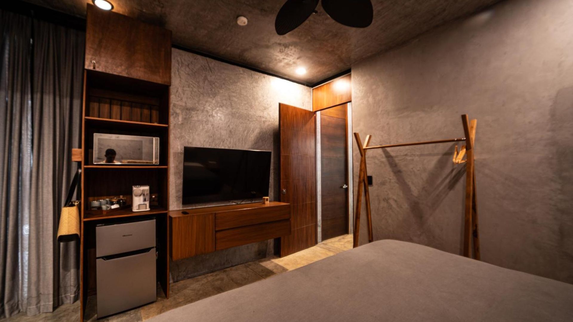 Villa Design Luxury 12br Trio Villas, 6 Private Pools & 3 Rooftops, 32 Pax, Near Tulum
