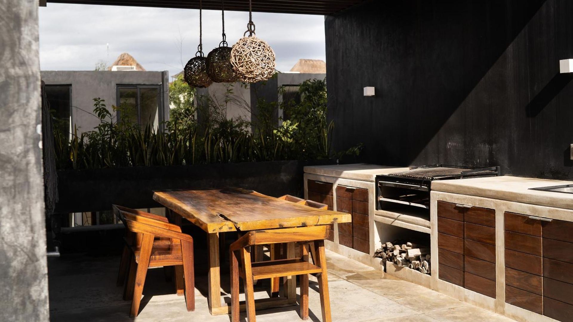 Design Luxury 12br Trio Villas, 6 Private Pools & 3 Rooftops, 32 Pax, Near