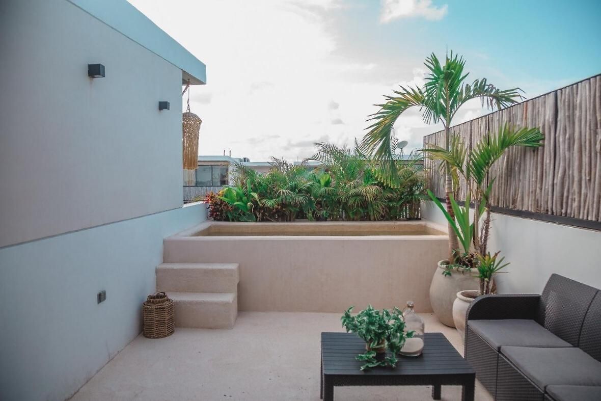 3 Bedroom Jungle - Private Pool - La Veleta Apartamento