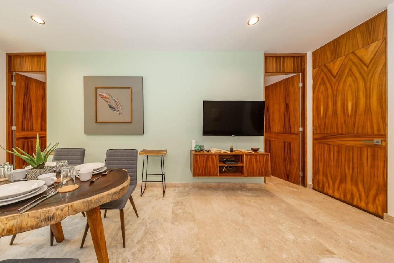2 Bedroom With Direct Walk-out To Pool, Sauna, And Gym Apartment Tulum