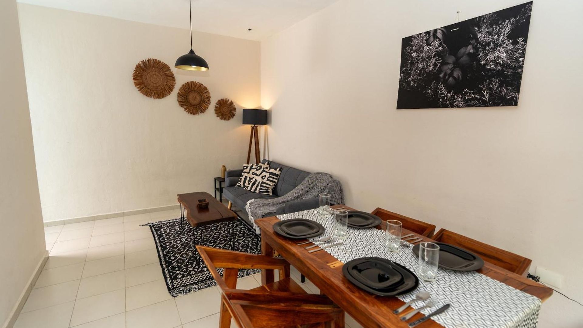 Colorful Downtown House With Private Pool And Free Bikes Tulum