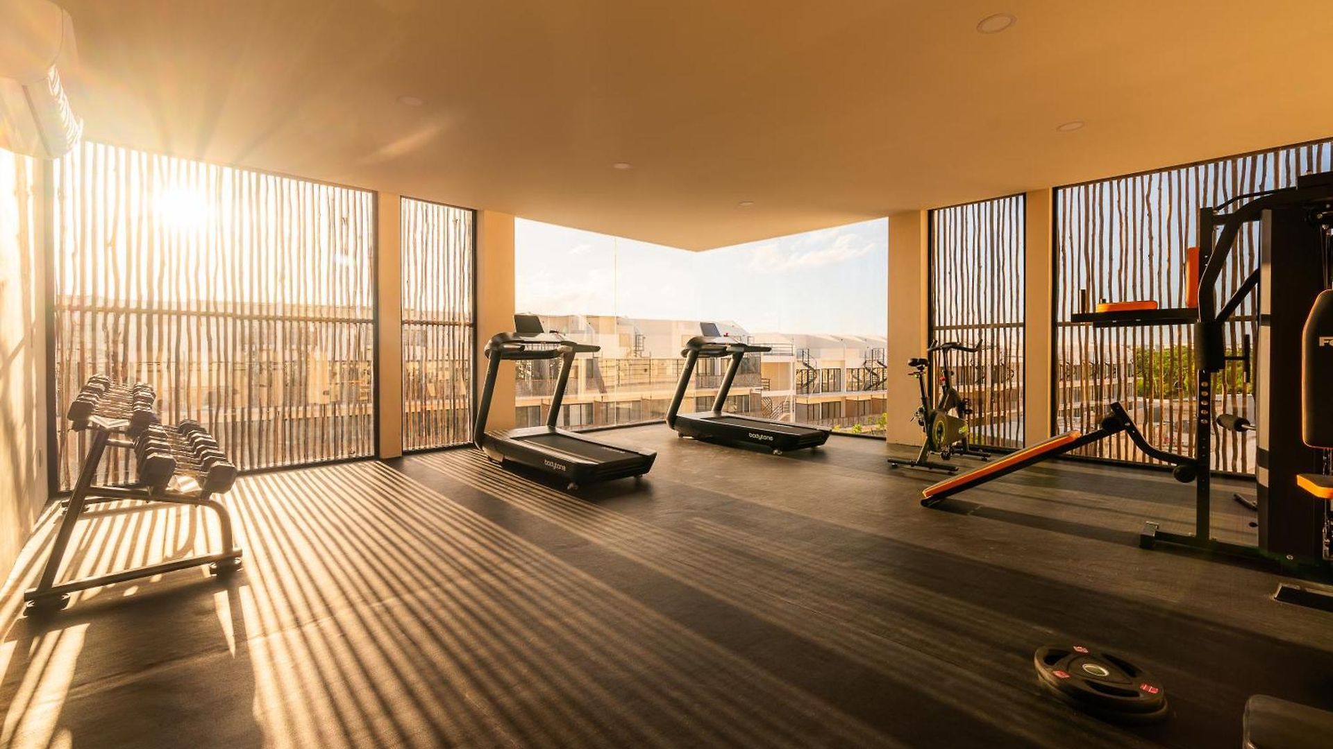 2br Jungle View W Private Pool Gym Fast Wifi *