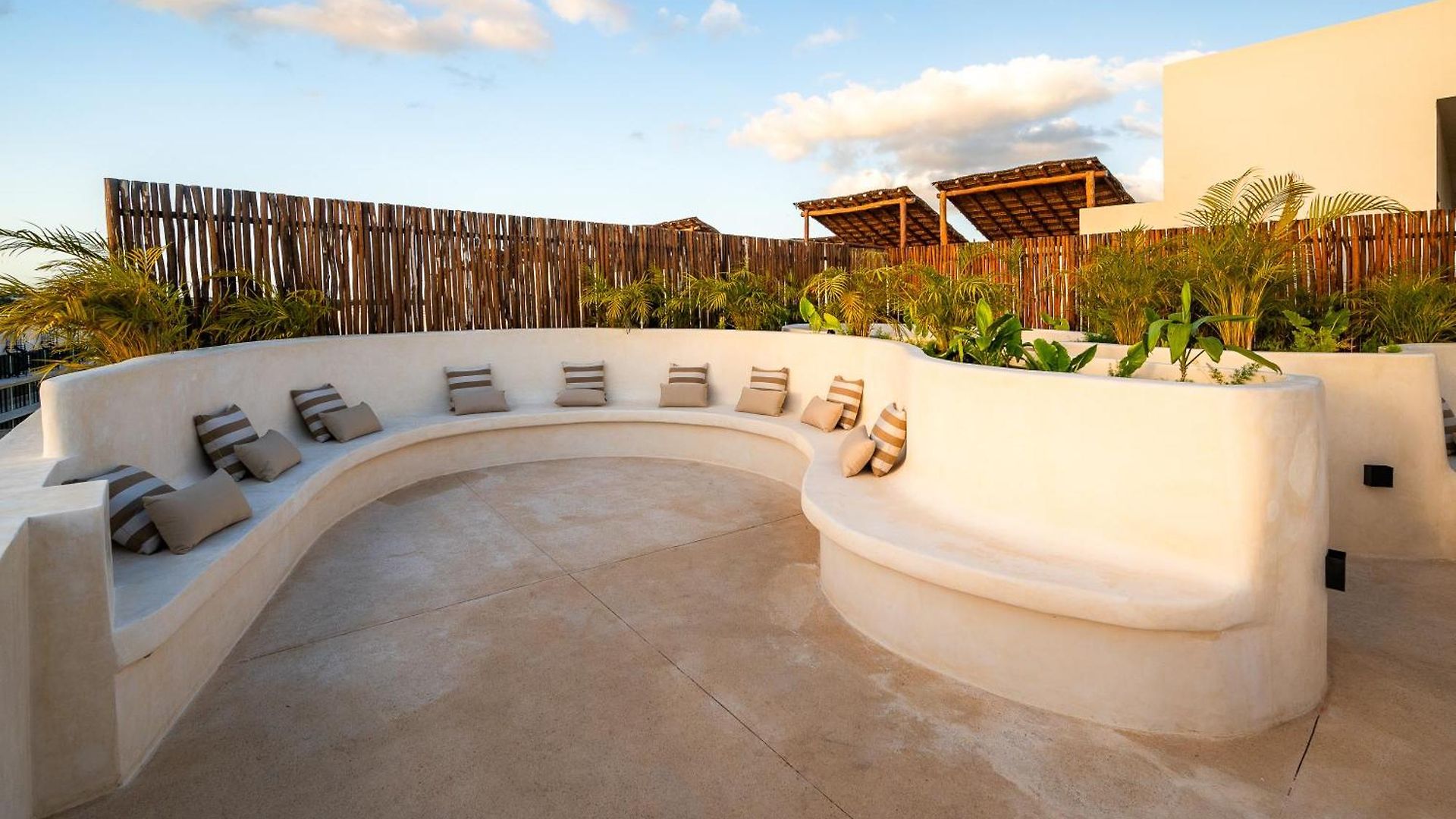 2br Jungle View W Private Pool Gym Fast Wifi