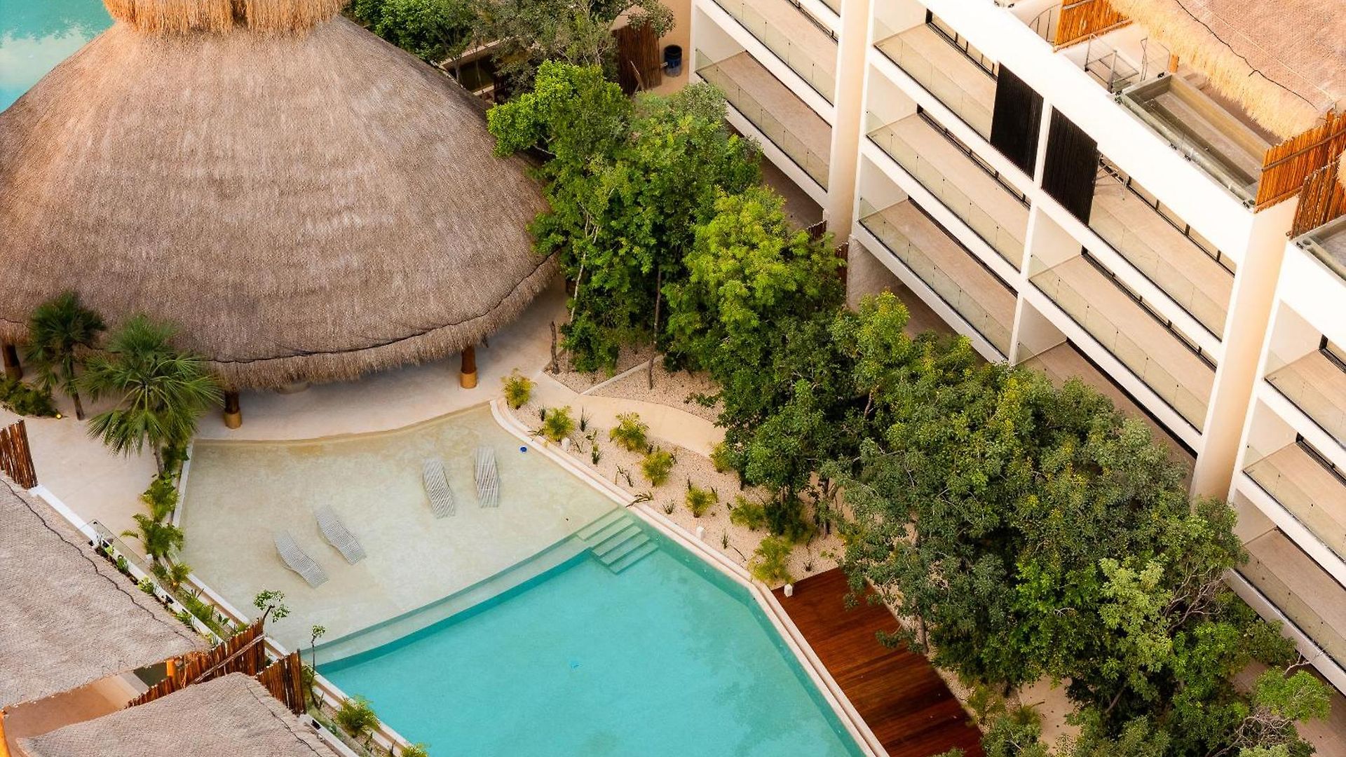 Apartment 2br Jungle View W Private Pool Gym Fast Wifi