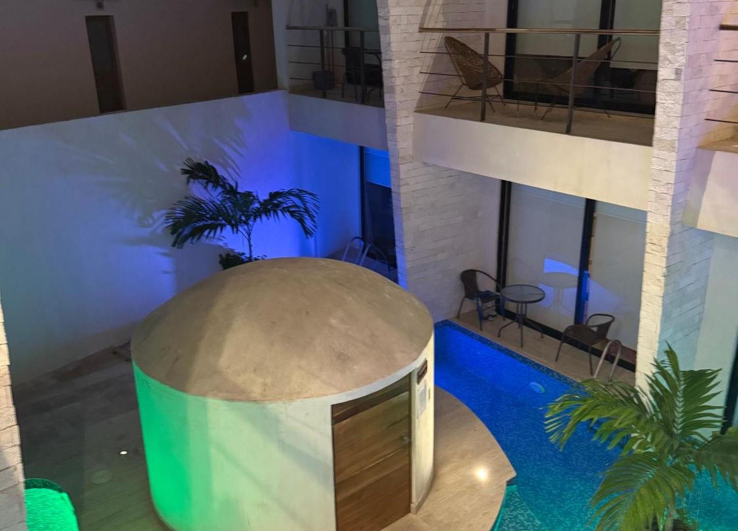 Akua 17 2br Rooftop Pool & Gym *