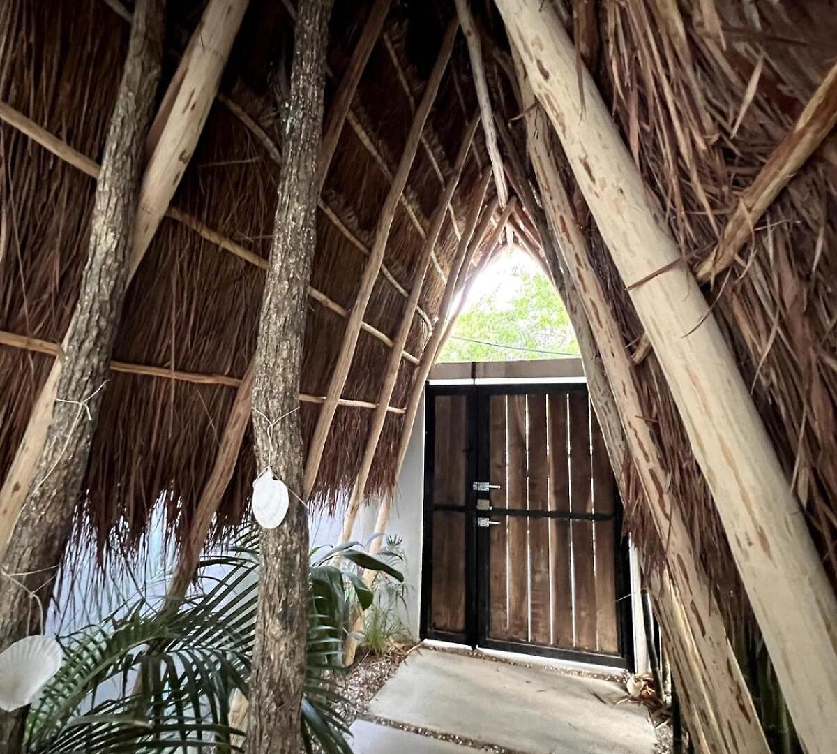 G , With Palapa In Villa *