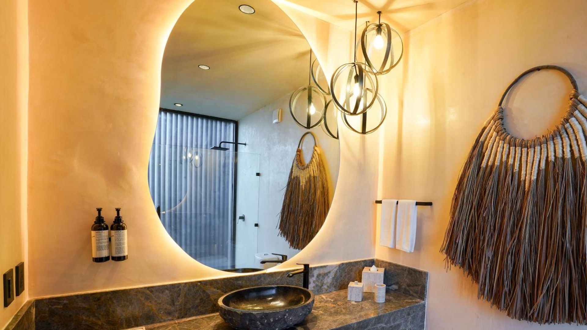 Hotel Trobbu Boutique Collection 5*