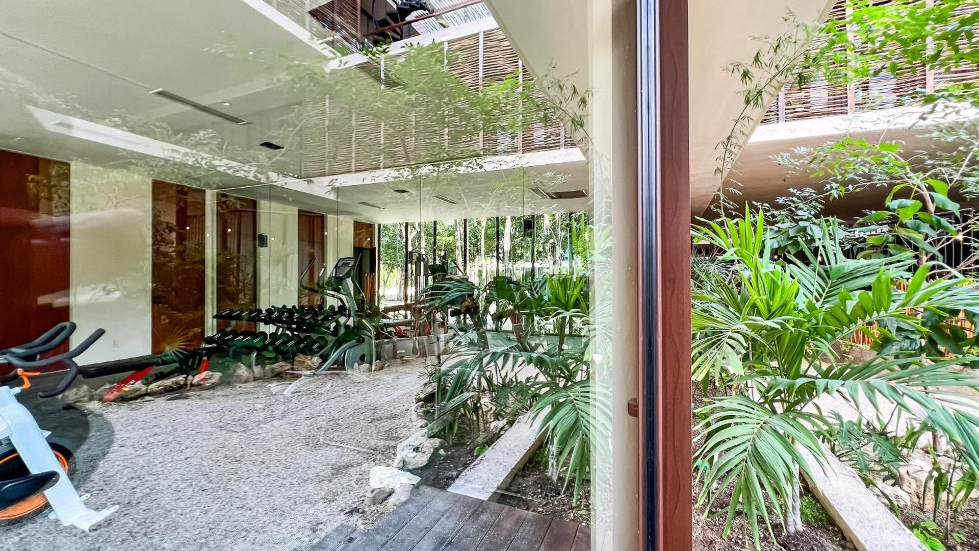 Rooftop Paradise 2br In Gated Community Tulum
