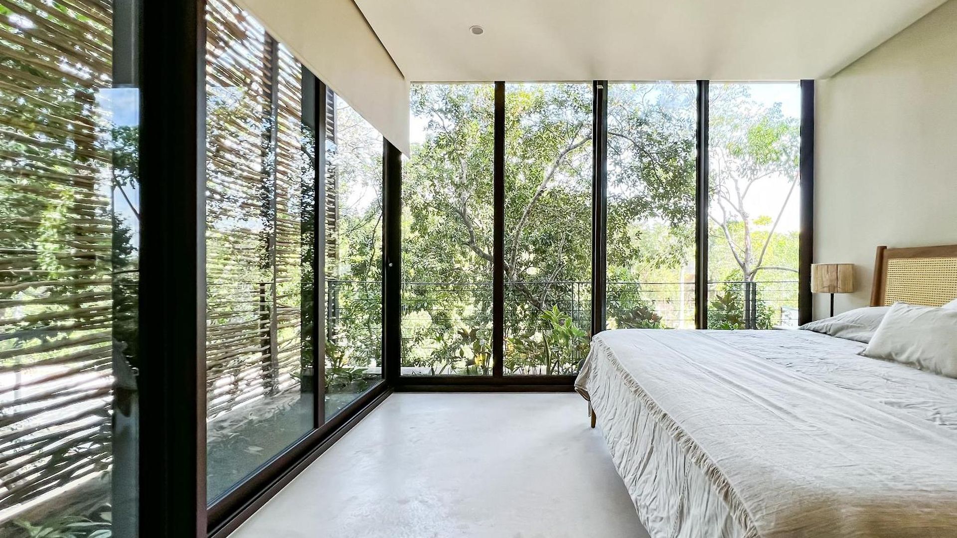 Rooftop Paradise 2br In Gated Community Apartamento
