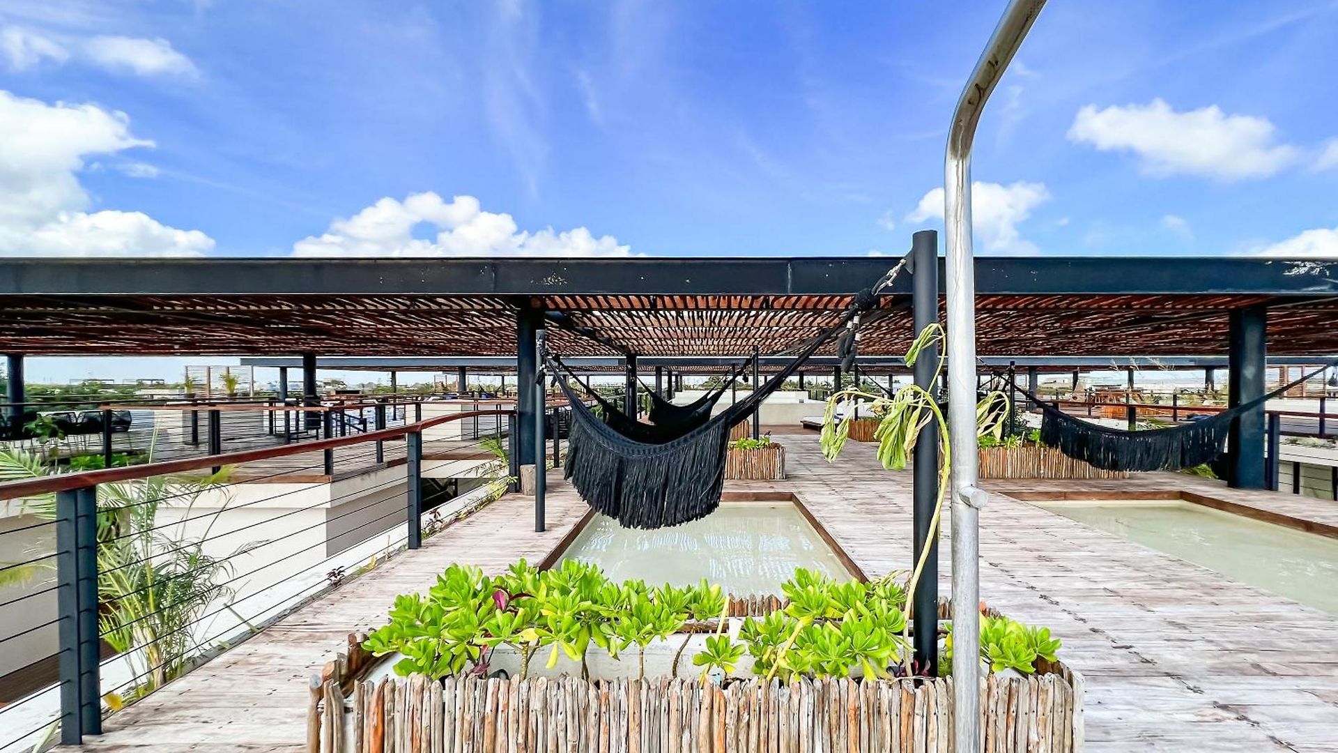 Rooftop Paradise 2br In Gated Community Tulum
