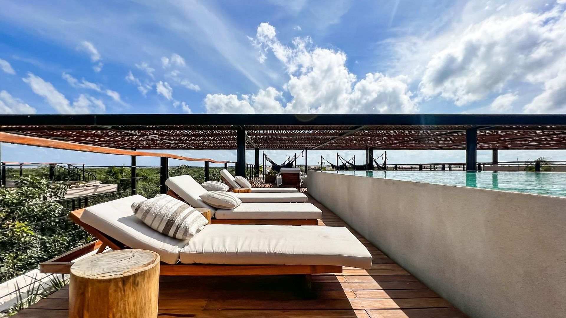 Rooftop Paradise 2br In Gated Community * Tulum