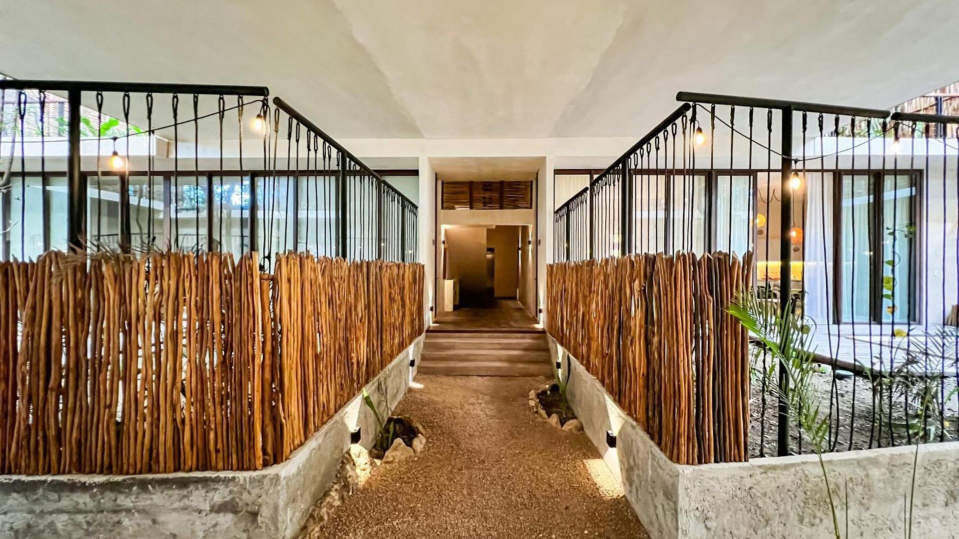 Rooftop Paradise 2br In Gated Community Tulum