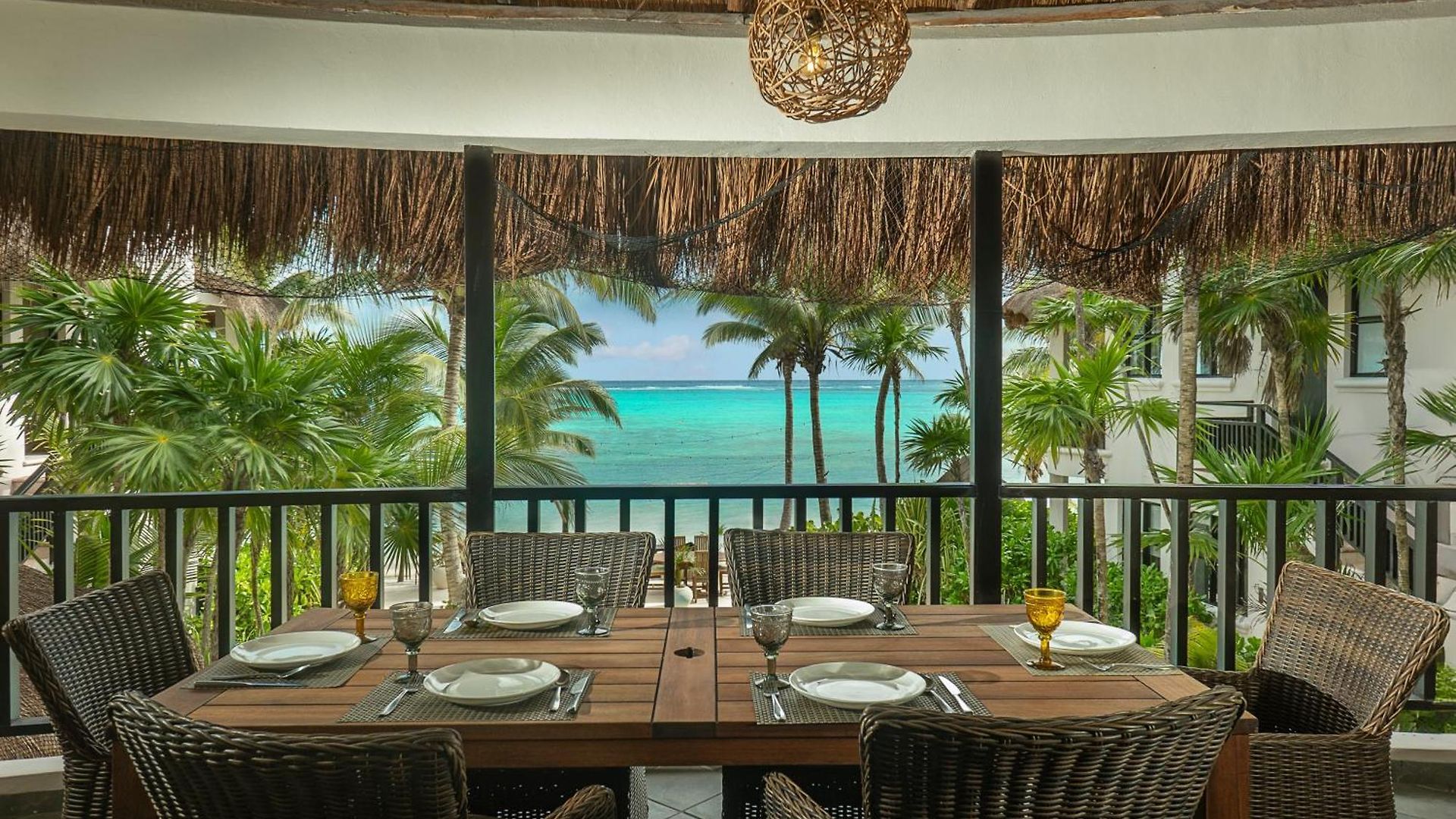 Mantaray 5* Tulum