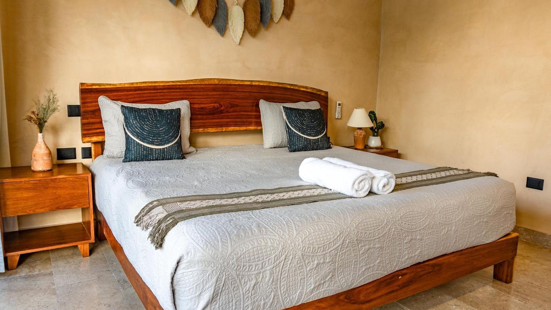 Apartment Luxury Romantic Getaway - 1 Bedroom - Steps From The - Bahia Tankah Tulum