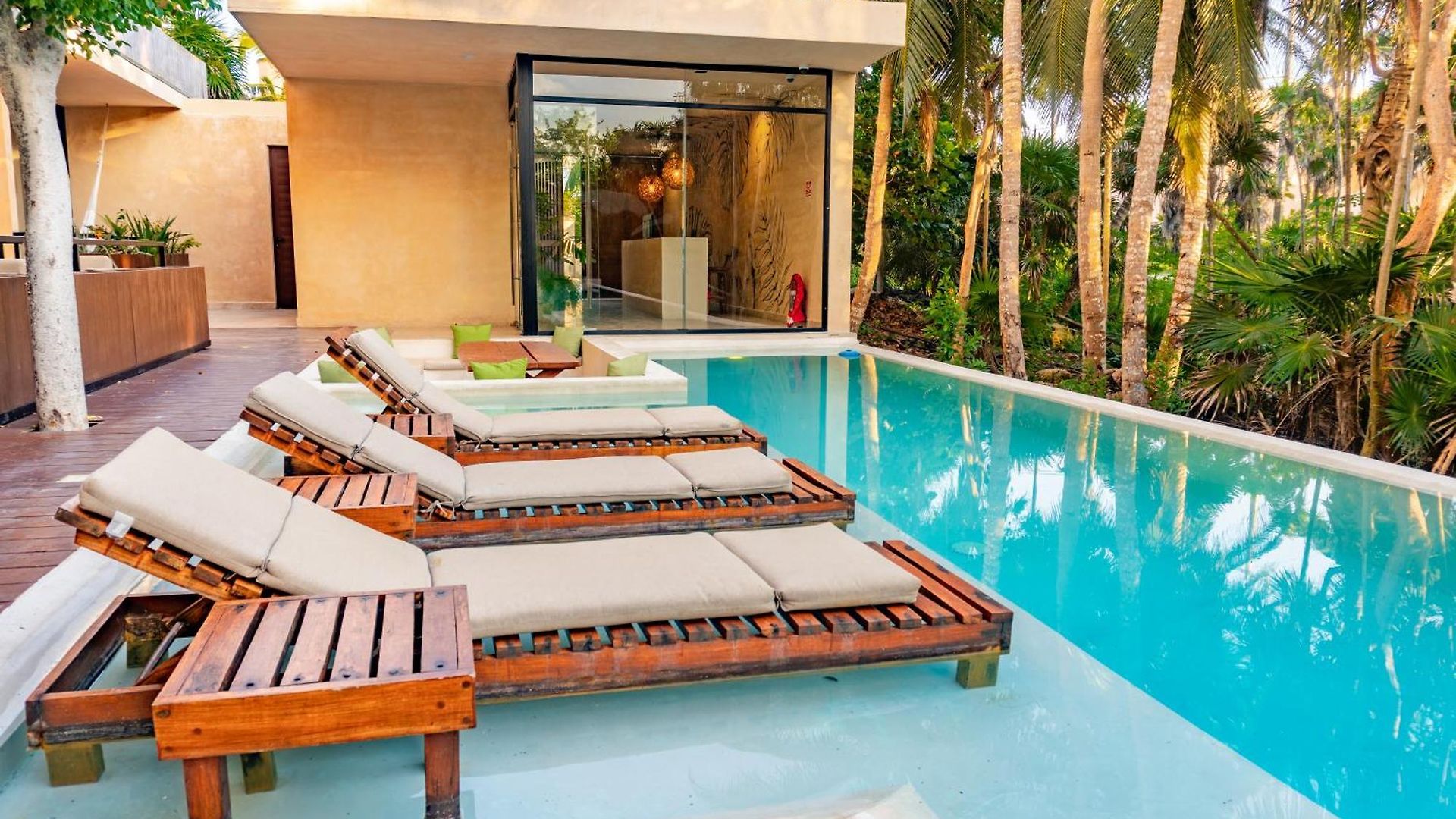 Apartment Luxury Romantic Getaway - 1 Bedroom - Steps From The - Bahia Tankah