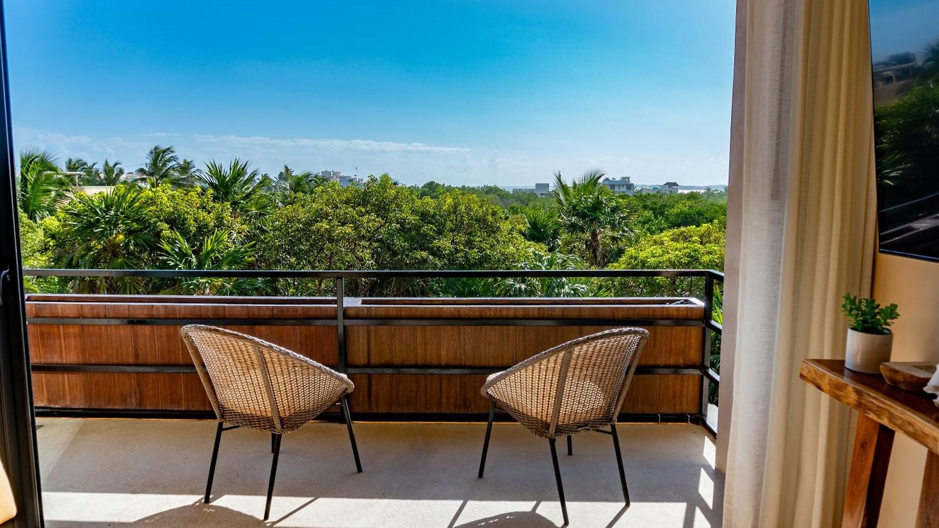 Luxury Romantic Getaway - 1 Bedroom - Steps From The - Bahia Tankah Apartment *