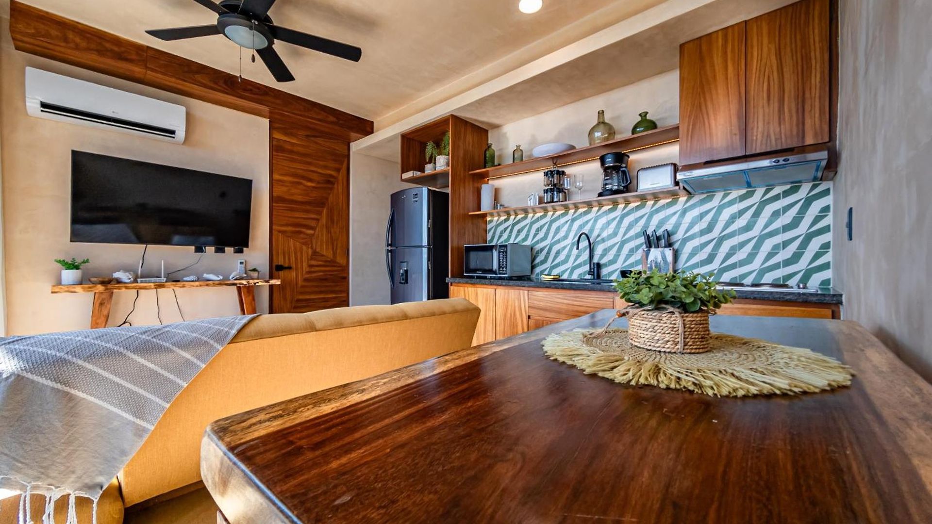 Apartment Luxury Romantic Getaway - 1 Bedroom - Steps From The - Bahia Tankah *