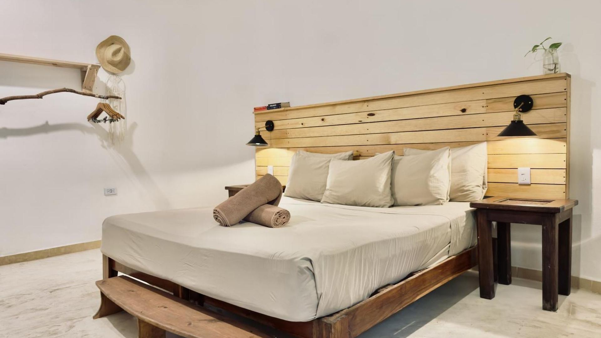 Oryx Hostal