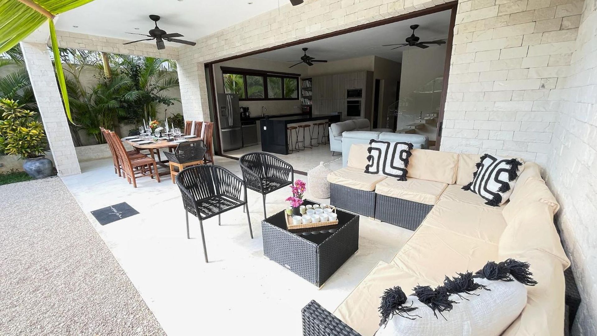 Luxury House Tomanoa - 10pers - 4rooms - Pool - Hotjacuzzi - Speed Wifi -waterfall * Tulum
