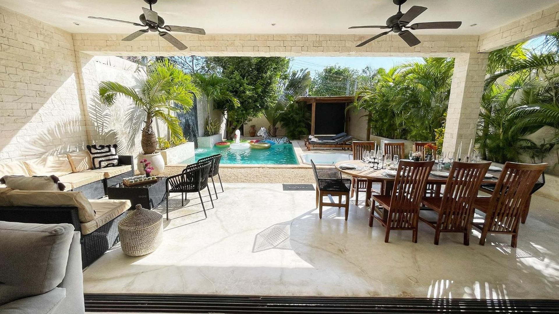 Villa Luxury House Tomanoa - 10pers - 4rooms - Pool - Hotjacuzzi - Speed Wifi -waterfall *