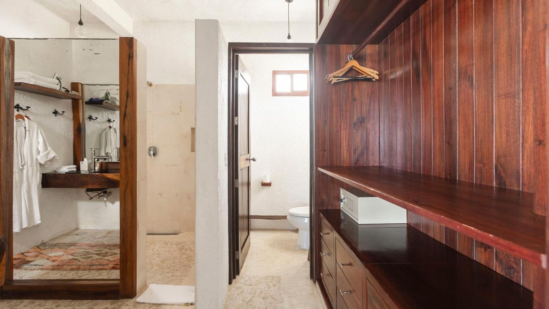 Villa Casa Aakbal - Luxury Front *