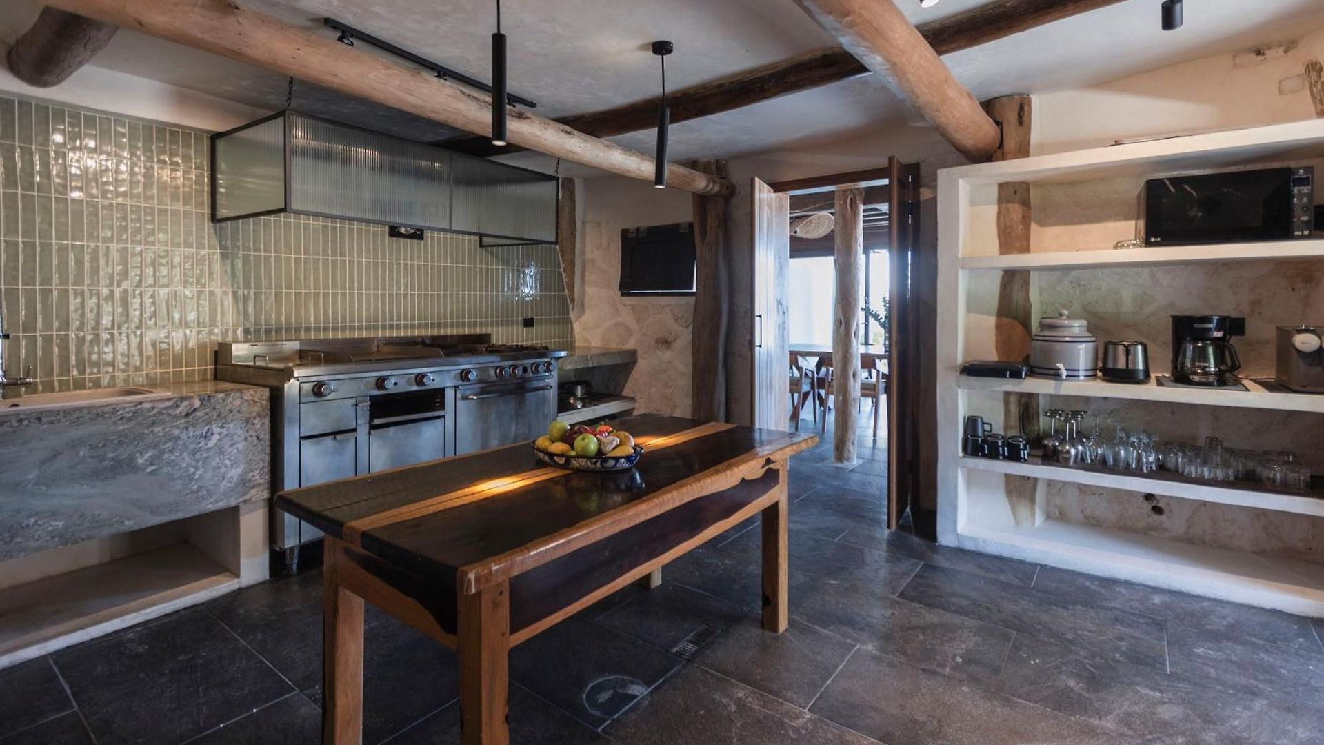 Casa Aakbal - Luxury Front Tulum