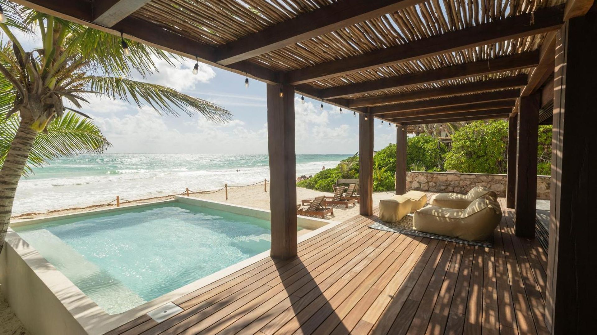 Villa Casa Aakbal - Luxury Front Tulum