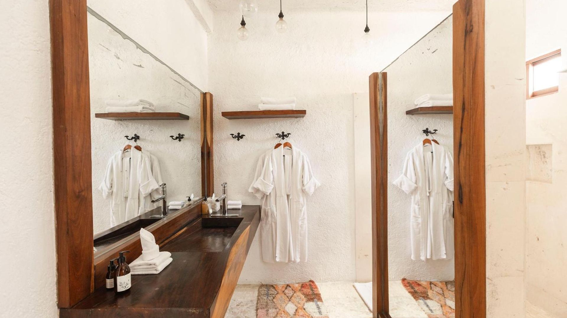 Villa Casa Aakbal - Luxury Front Tulum