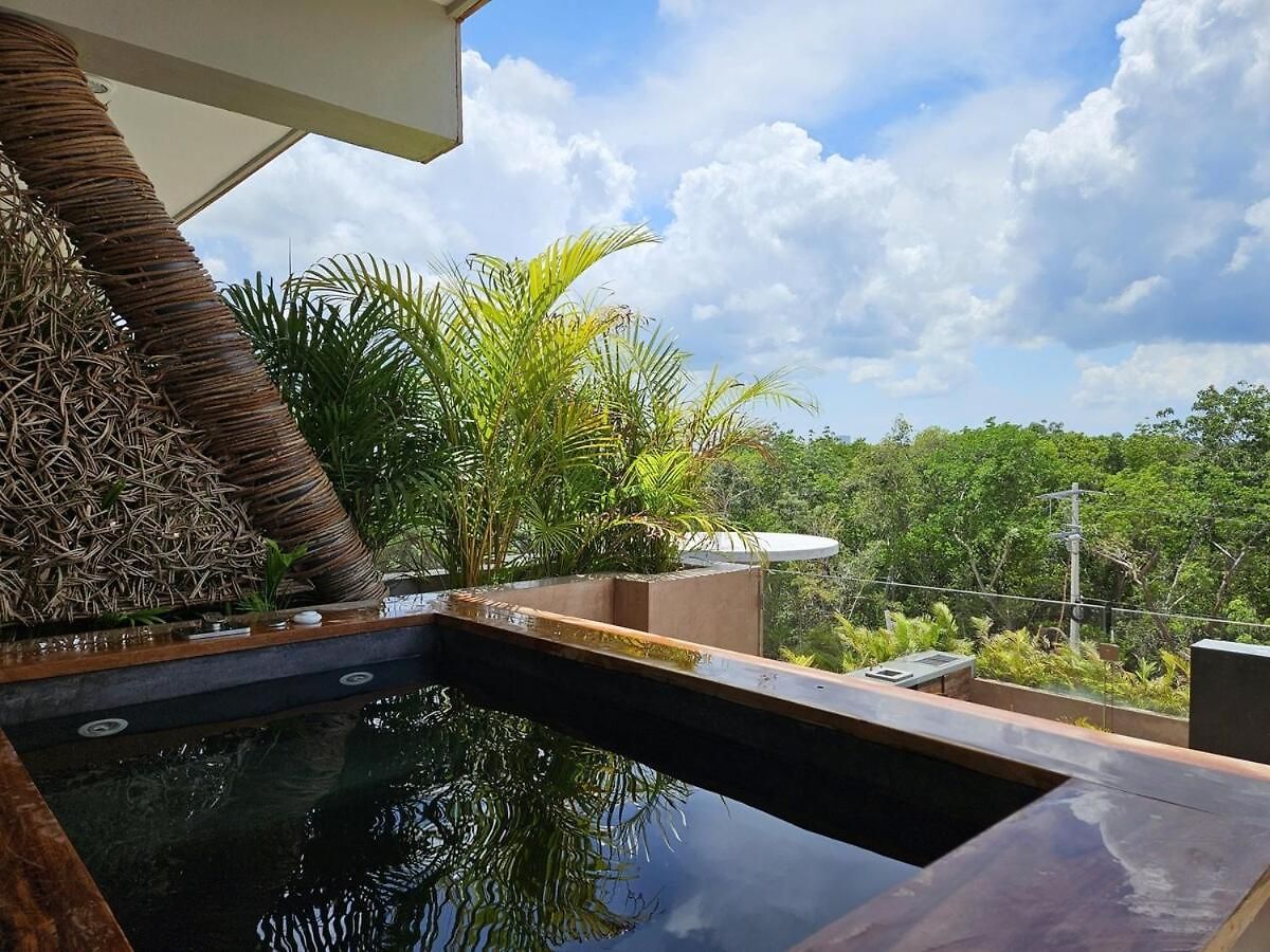 Ph Balcony With Jacuzzi, Gym & Pool *