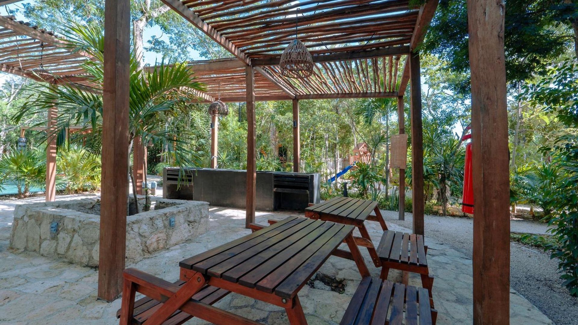 Apartahotel Casa Lifeu