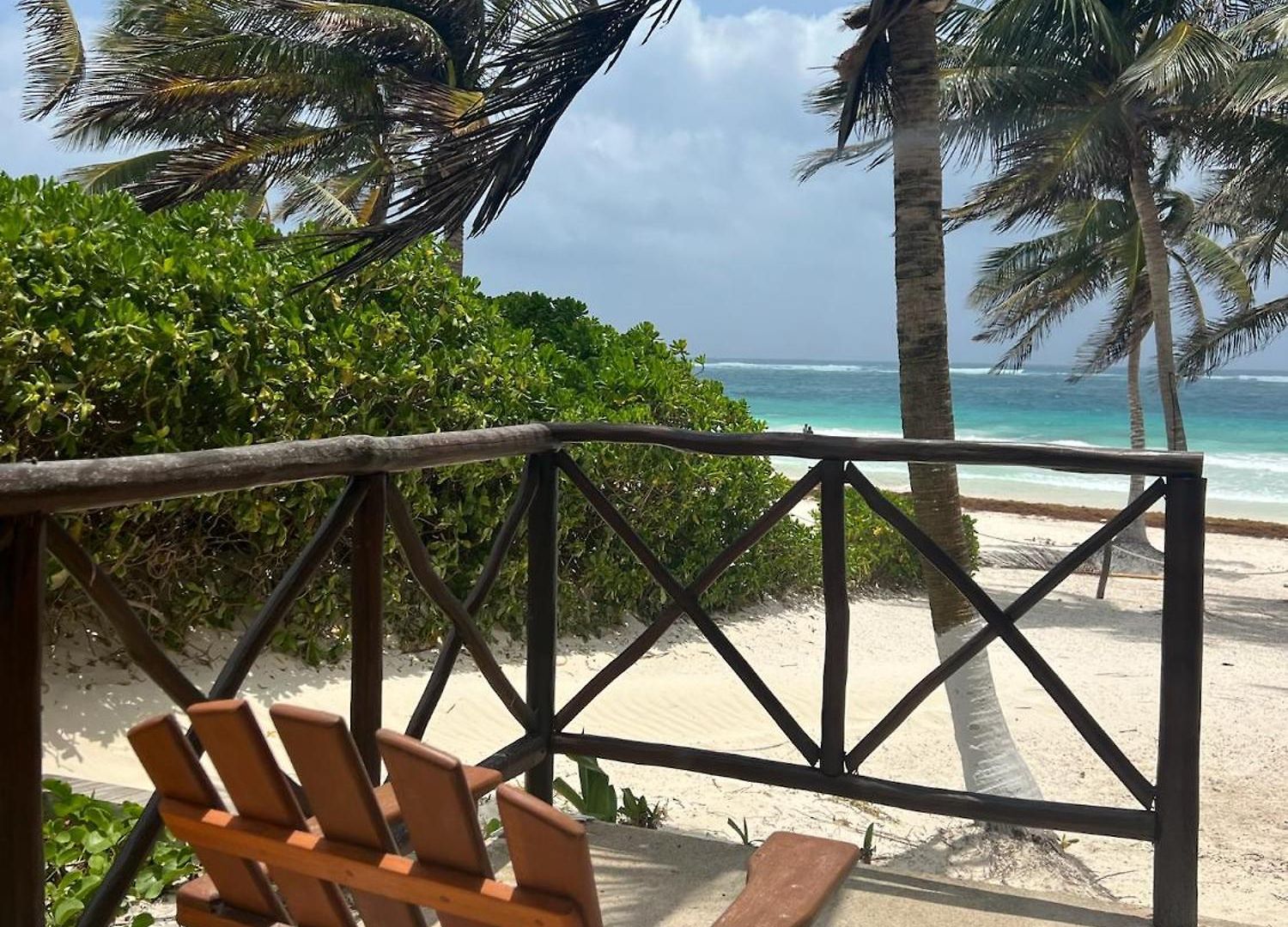 El Paraiso Hotel