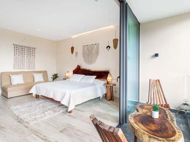 Apartment Luxury - Stunning Pool View & Amenities
