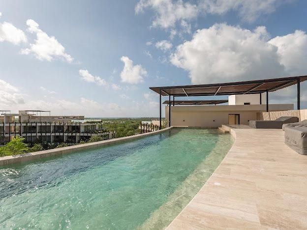 Luxury - Stunning Pool View & Amenities Apartment Tulum