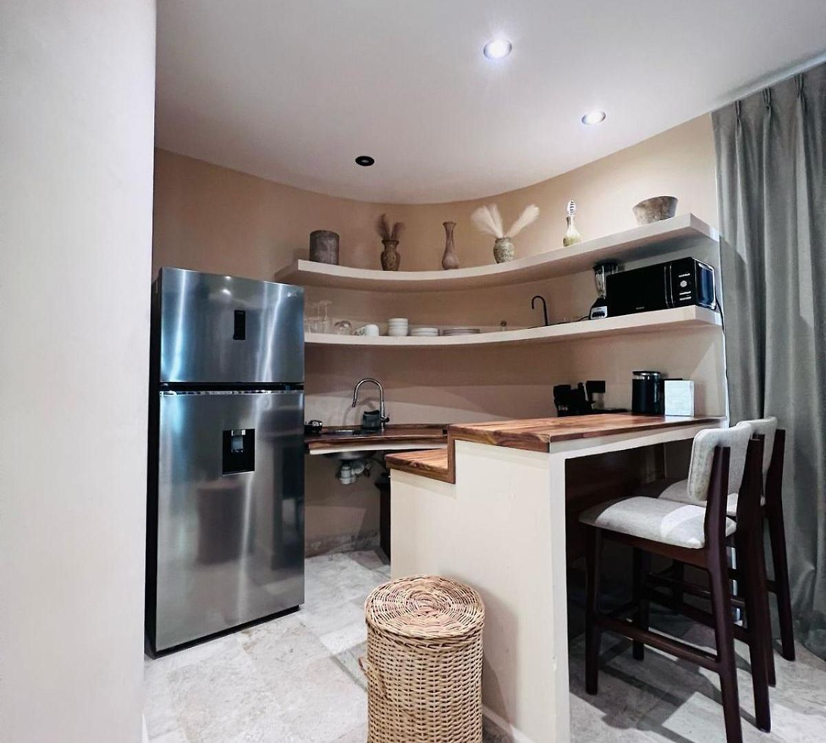Charming Boutique Jungle Views Private Pool Apartment *