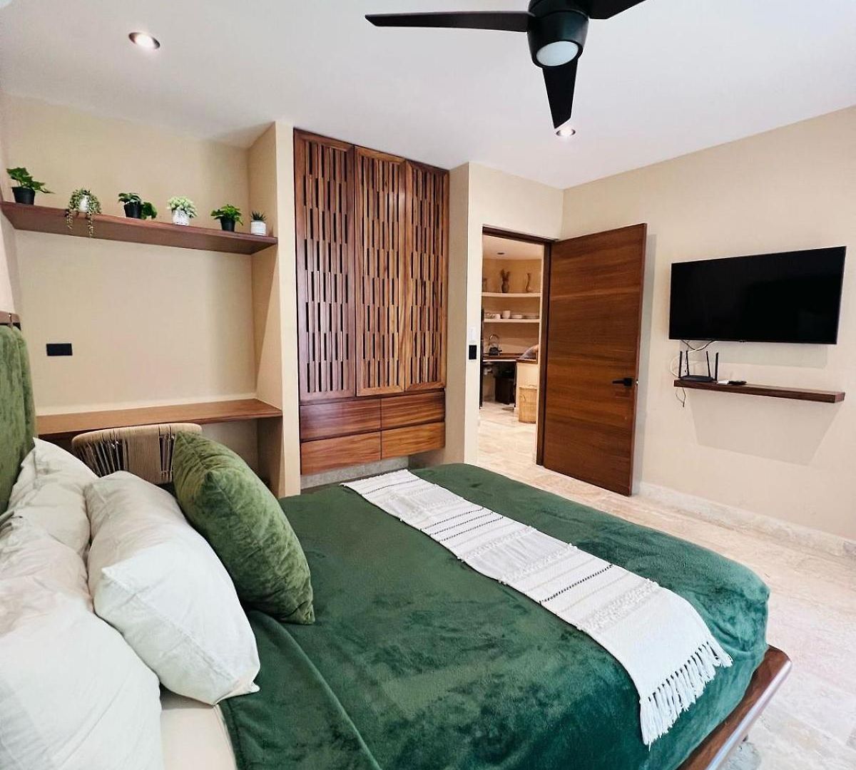 Charming Boutique Jungle Views Private Pool Apartment