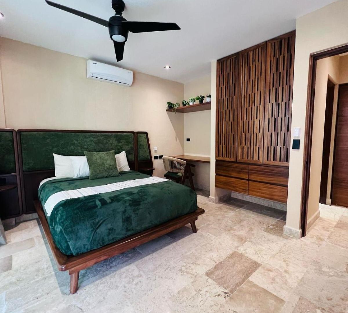 Charming Boutique Jungle Views Private Pool Apartment *