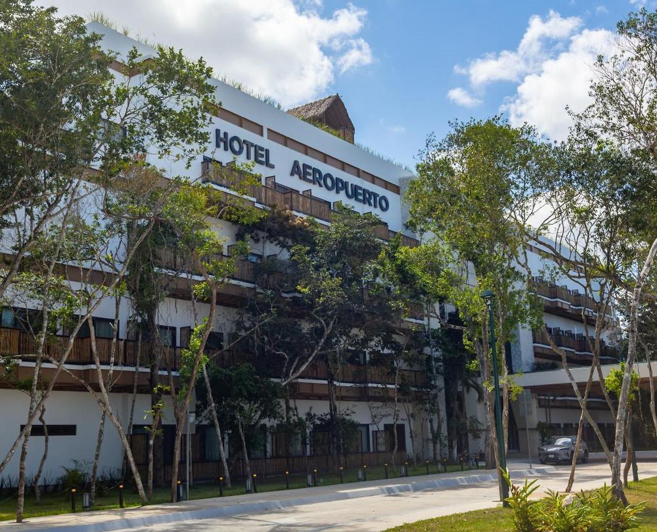 Gafsacomm Aeropuerto Hotel 5*