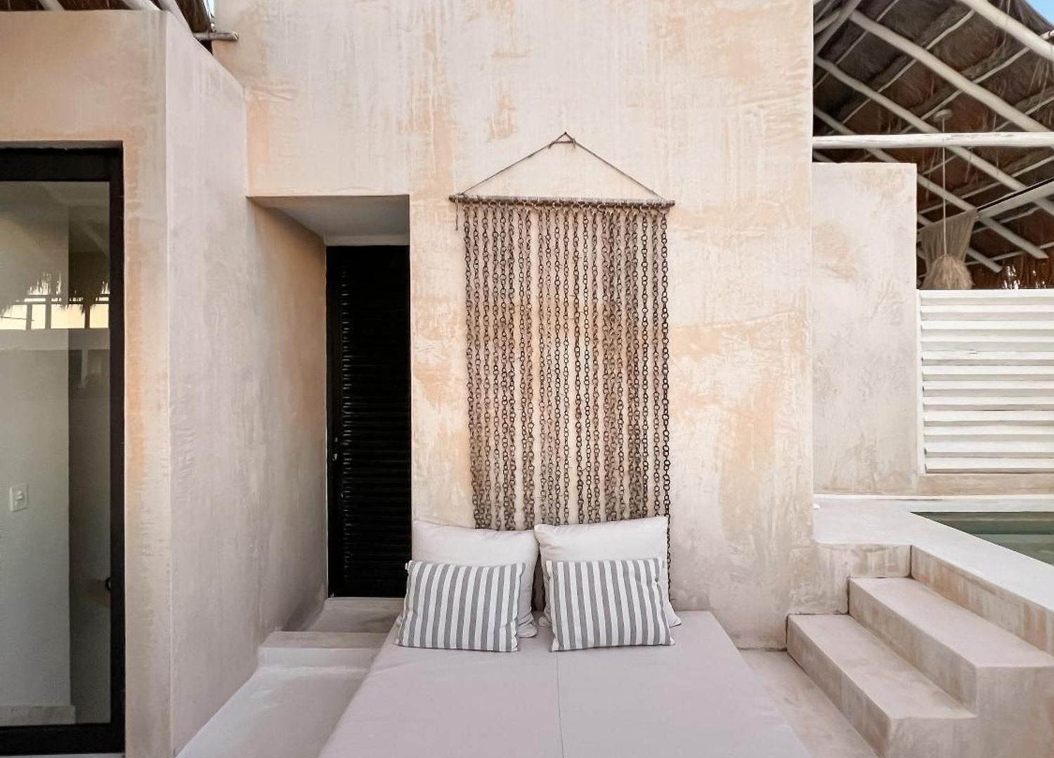 Stylish Mexican Interior Ph- Private Rooftop -gated Community *