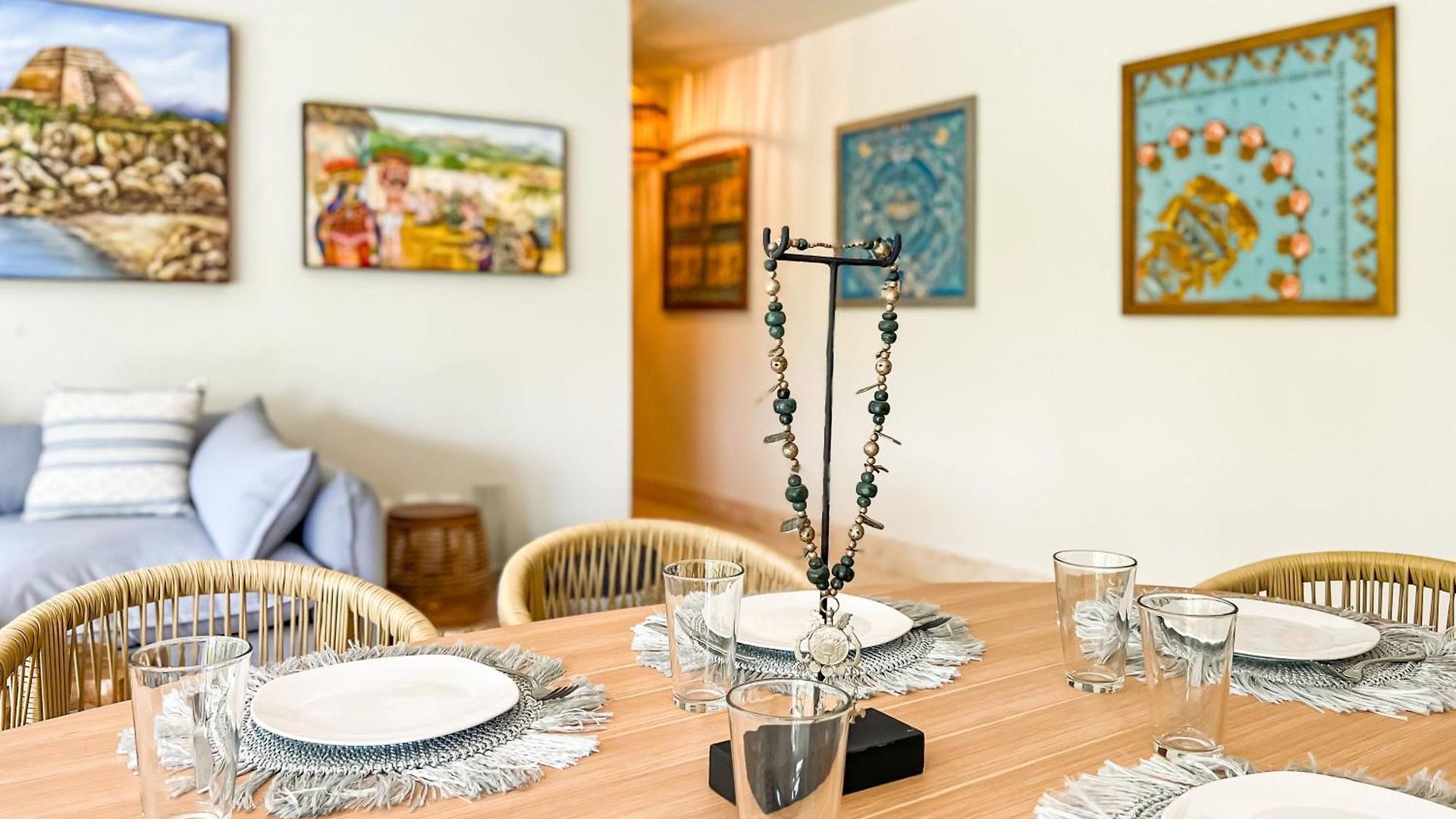 Stylish Mexican Interior Ph- Private Rooftop -gated Community Apartment