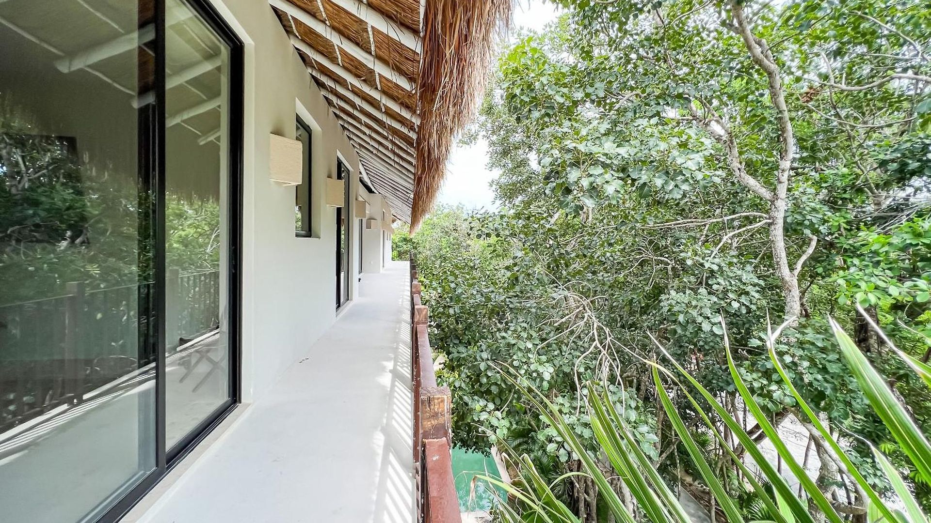 Apartment Stylish Mexican Interior Ph- Private Rooftop -gated Community